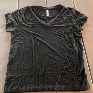 Latched mama 3 piece lot, 2 tops, 1 dress